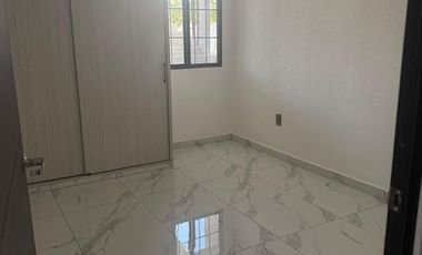 SE VENDE DEPARTAMETNEO EN MANZANILLO COLIMA,  CERCA DE PLAYA Y DE AVENIDAS PRINCIPALES.