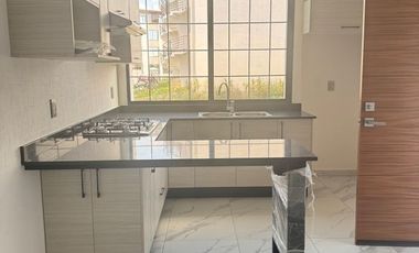 SE VENDE DEPARTAMETNEO EN MANZANILLO COLIMA,  CERCA DE PLAYA Y DE AVENIDAS PRINCIPALES.