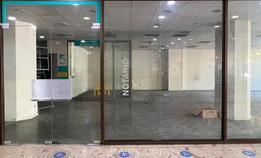 Local Comercial en Arriendo en Calle Agustinas entre Teatinos y Morandé (Plaza de La Constitución)