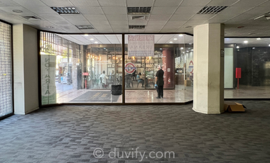 Local Comercial en Arriendo en Calle Agustinas entre Teatinos y Morandé (Plaza de La Constitución)