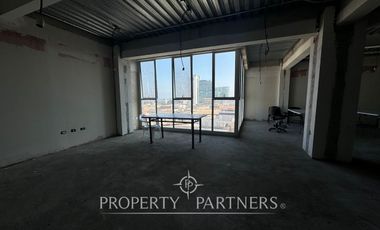 Arriendo de plantas libres en edificio comercial y moderno en el centro de Antofagasta
