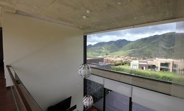 VENTA de CASAS en LA CALERA