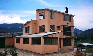 VENTA de CASAS en LA CALERA