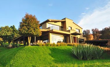 VENTA de CASAS en LA CALERA