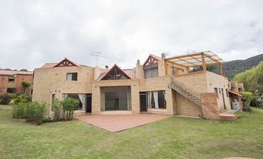 VENTA de CASAS en LA CALERA