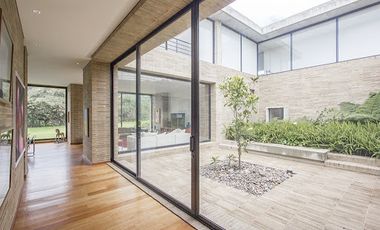 VENTA de CASAS en LA CALERA