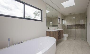 VENTA de CASAS en LA CALERA