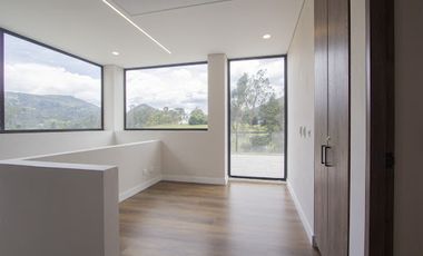 VENTA de CASAS en LA CALERA