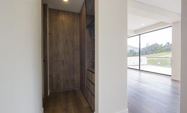 VENTA de CASAS en LA CALERA