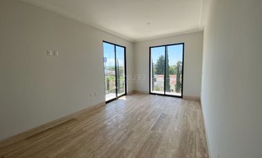 SE VENDE HERMOSO DEPARTAMENTO 3 HABITACIONES ZONA SUR LEON