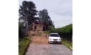 Cabaña Campestre escrituras 100%  solo 5 minutos al aeropuerto