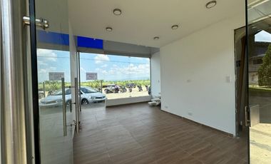 ALQUILER LOCAL COMERCIAL EN PRESTIGIOSO COMPLEJO DEPORTIVO