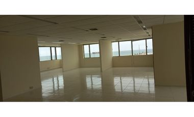 VENDO OFICINA EDIFICIO BAHIA CENTRO SANTA MARTA