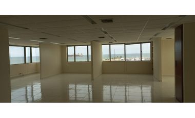 VENDO OFICINA EDIFICIO BAHIA CENTRO SANTA MARTA