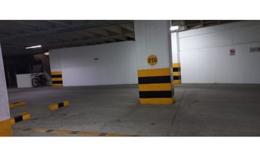 VENDO OFICINA EDIFICIO BAHIA CENTRO SANTA MARTA
