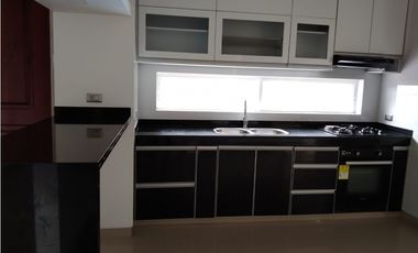 VENTA DE HERMOSA CASA CAMPESTRE EN DAPA ID 711