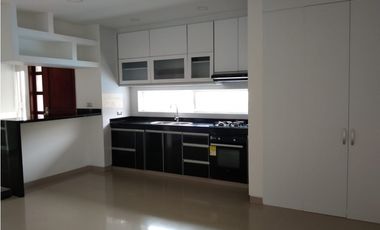 VENTA DE HERMOSA CASA CAMPESTRE EN DAPA ID 711