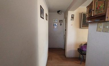 AMPLIA CASA ESQUINA, IDEAL PARA COMERCIO. METRO PEDREROS