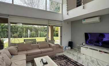 Casa en  Venta , 5 ambientes, Fincas de Hudson