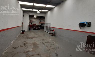 Galpón - Luis Guillon