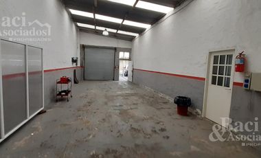 Galpón - Luis Guillon