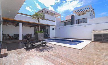 CASA EN TEQUESQUITENGO, MORELOS