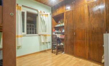 Venta PH 4 ambientes, con terraza, en La Boca.