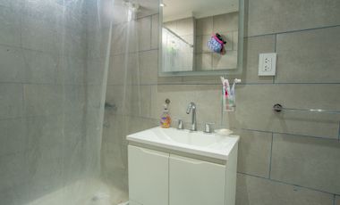 Venta PH 4 ambientes, con terraza, en La Boca.