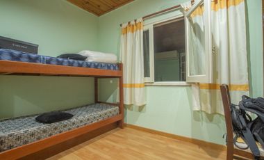 Venta PH 4 ambientes, con terraza, en La Boca.