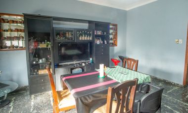 Venta PH 4 ambientes, con terraza, en La Boca.