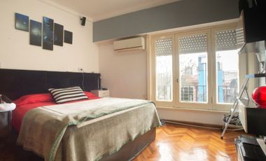 Venta PH 4 ambientes, con terraza, en La Boca.