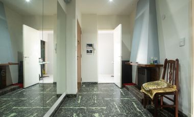 Venta PH 4 ambientes, con terraza, en La Boca.