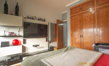 Venta PH 4 ambientes, con terraza, en La Boca.