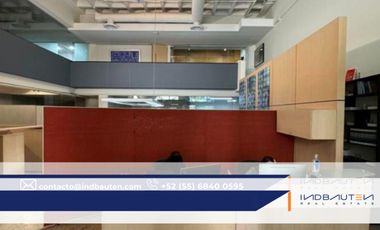 IB-CM0334 - Oficina en Renta en Arcos Bosques, 287 m2.