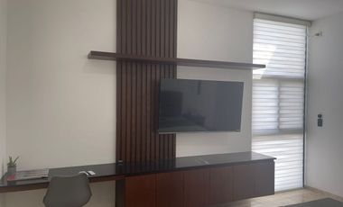 Casa Amplia con 3 recámaras, piscina, amenidades.
