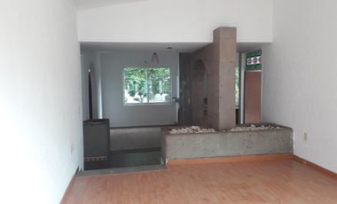 Casa en venta sobre Paseo Jurica !