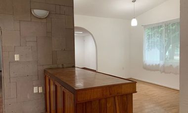 Casa en venta sobre Paseo Jurica !
