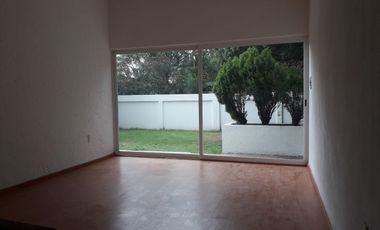 Casa en venta sobre Paseo Jurica !