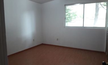Casa en venta sobre Paseo Jurica !