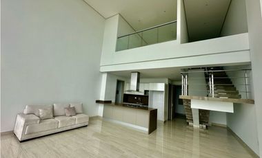 BELLSIMO APARTAMENTO DE LUJO EN VENTA FRENTE AL MAR