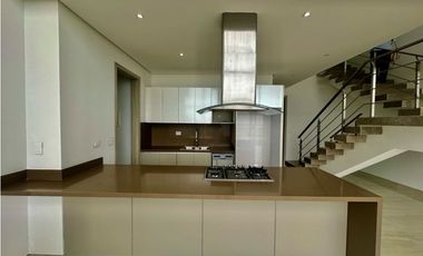 BELLSIMO APARTAMENTO DE LUJO EN VENTA FRENTE AL MAR