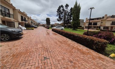 VENDO CASA EN CHIA CONJUNTO OPORTO