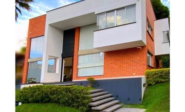 Casa en venta en Sabaneta, sector El Trapiche