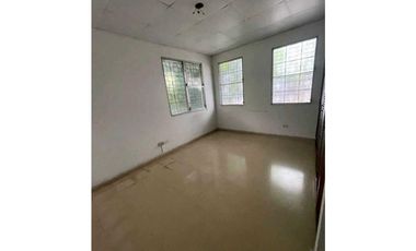 ALQUILER  DE CASA COMERCIAL SAN FRANCISCO 800 MTS
