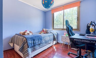 Parcela rebajada con casa en condominio consolidado