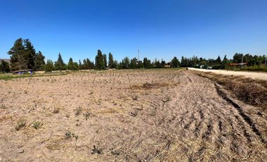 Amplias Parcelas con céntrica ubicación en Pirque