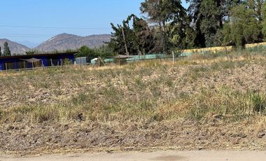 Amplias Parcelas con céntrica ubicación en Pirque