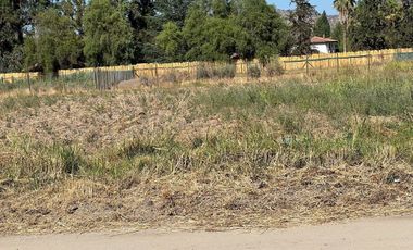 Amplias Parcelas con céntrica ubicación en Pirque