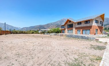 Amplia Casa en Sector San Juan de Pirque