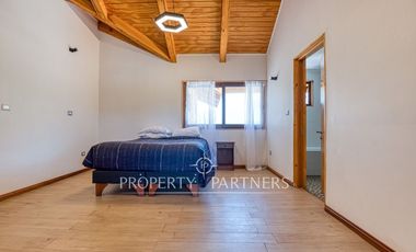 Amplia Casa en Sector San Juan de Pirque